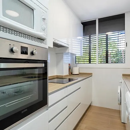 Daire And Pool Cambrils