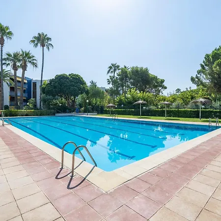 Apartman And Pool *